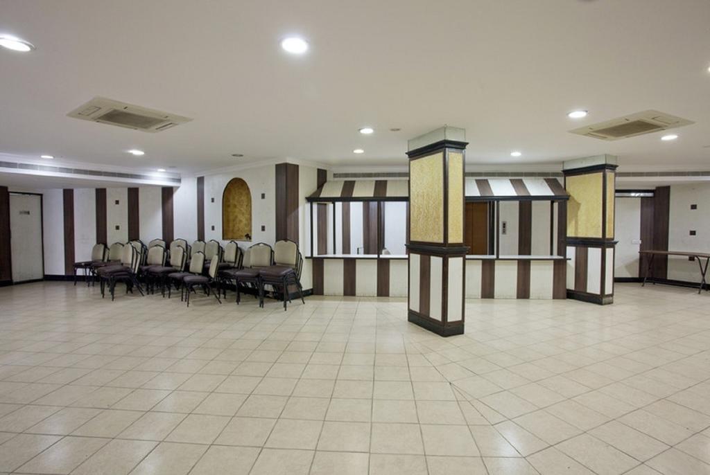 Oyo 14925 Harsha Residency Hyderabad Exterior photo