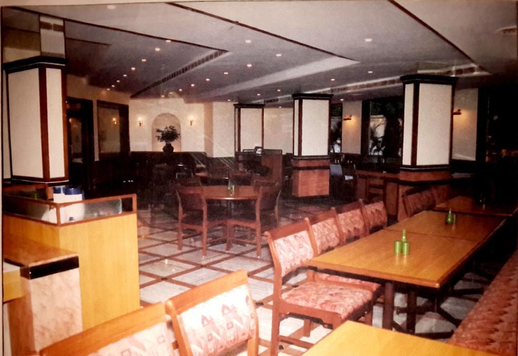 Oyo 14925 Harsha Residency Hyderabad Exterior photo
